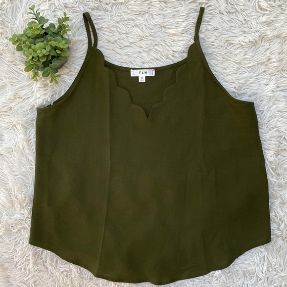 E & M Scalloped Cami💗 Olive - Picture 3 of 12